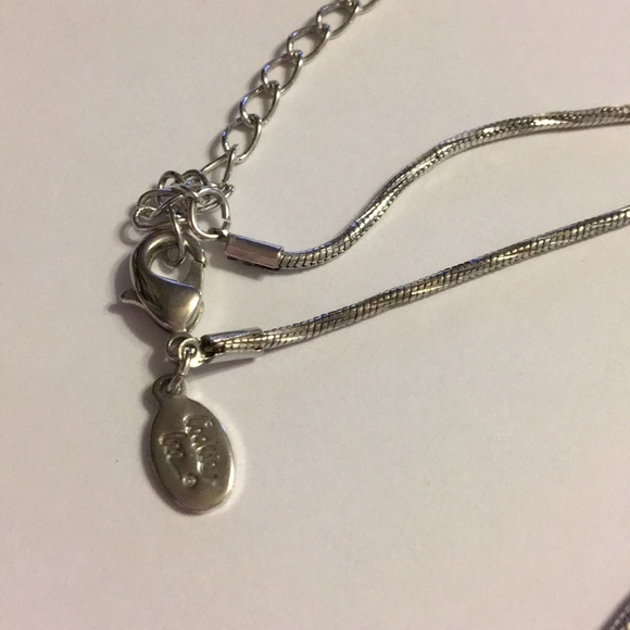 Cookie Lee paw print necklace and earrings set - Picture 5 of 6